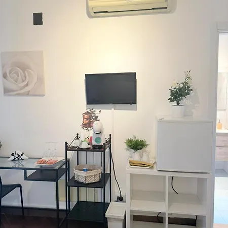 Гостевой дом Leonardo Rome Holidays 3*