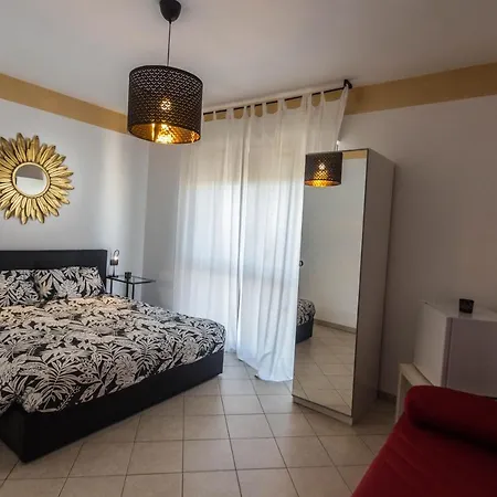 Leonardo Rome Holidays Фьюмичино