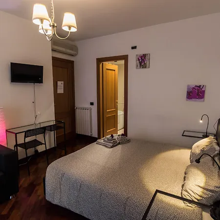Maison d'hôtes Leonardo Rome Holidays 3*